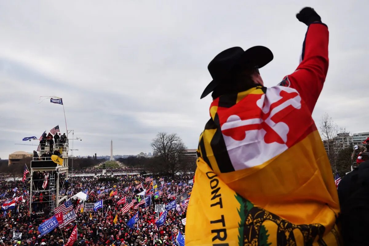 Thousands of Donald Trump supporters at the U.S. Capitol building following a "Stop the Steal" rally in Washington, D.C., on Jan. 6, 2021. (Spencer Platt/Getty Images)