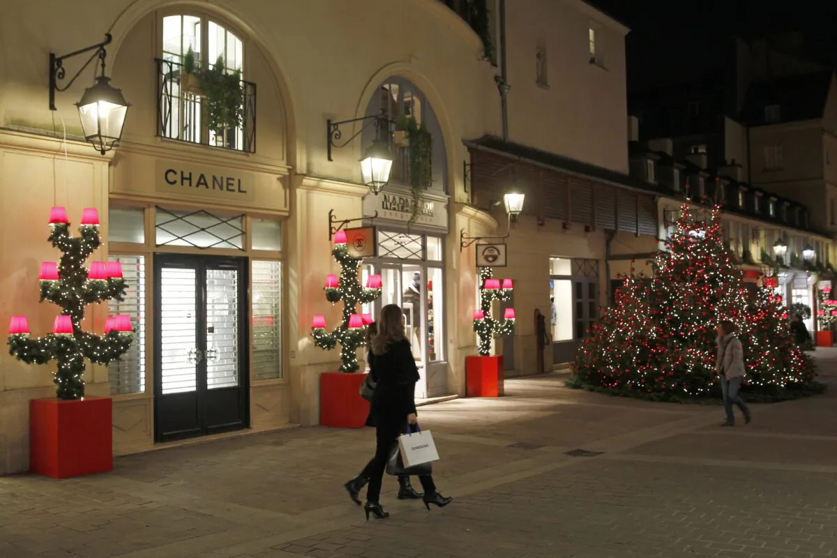A Chanel store in Paris, decorated for Christmas, on Nov. 24, 2014. (Thierry Chesnot/Getty Images)