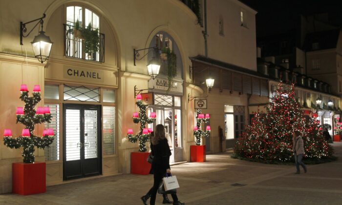 A Chanel store in Paris, decorated for Christmas, on Nov. 24, 2014. (Thierry Chesnot/Getty Images)
