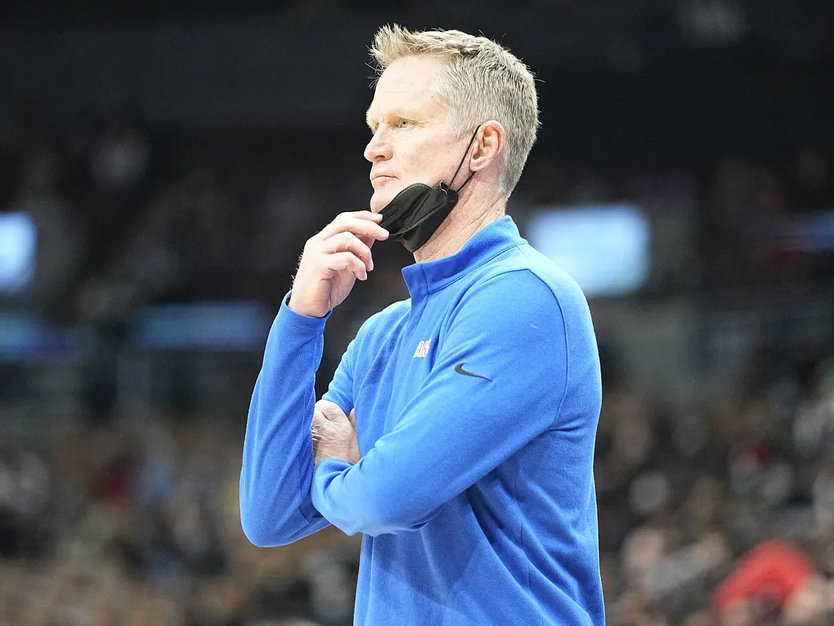 Golden State Warriors head coach Steve Kerr looks on during a game against the Toronto Raptors at Scotiabank Arena in Toronto, Ontario, Canada, on Dec 18, 2021. (John E. Sokolowski/USA TODAY Sports via Field Level Media)