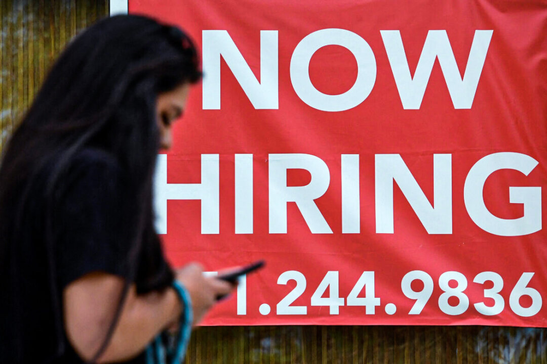 Jobless Claims Jump to Higher-Than-Expected 248,000