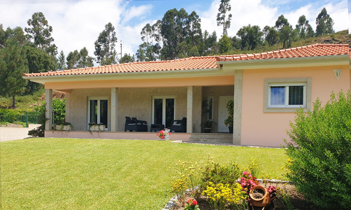 A single family villa in Vila Nova de Ceveira, Portugal listed for 280,000 Euro or $315,848. (Courtesy of Infinite Solutions) 