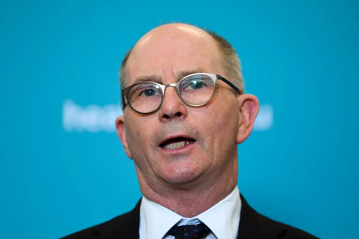 Australian Chief Medical Officer Paul Kelly addresses the media during a press conference in Canberra, Australia on Dec. 17, 2021. (AAP Image/Lukas Coch)