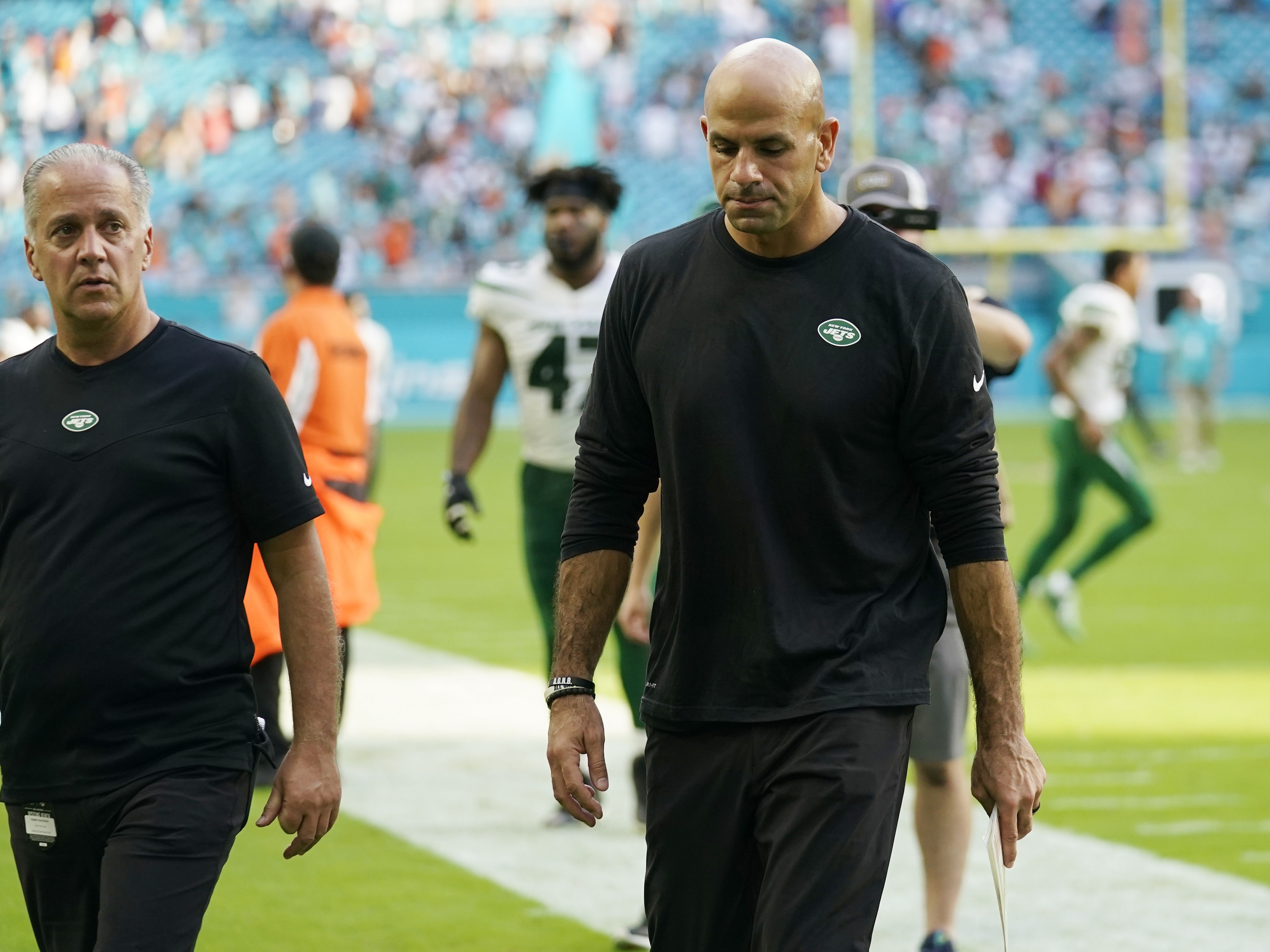 Jets' Saleh Tests Positive, Browns' Stefanski Returns - Vimarsana News