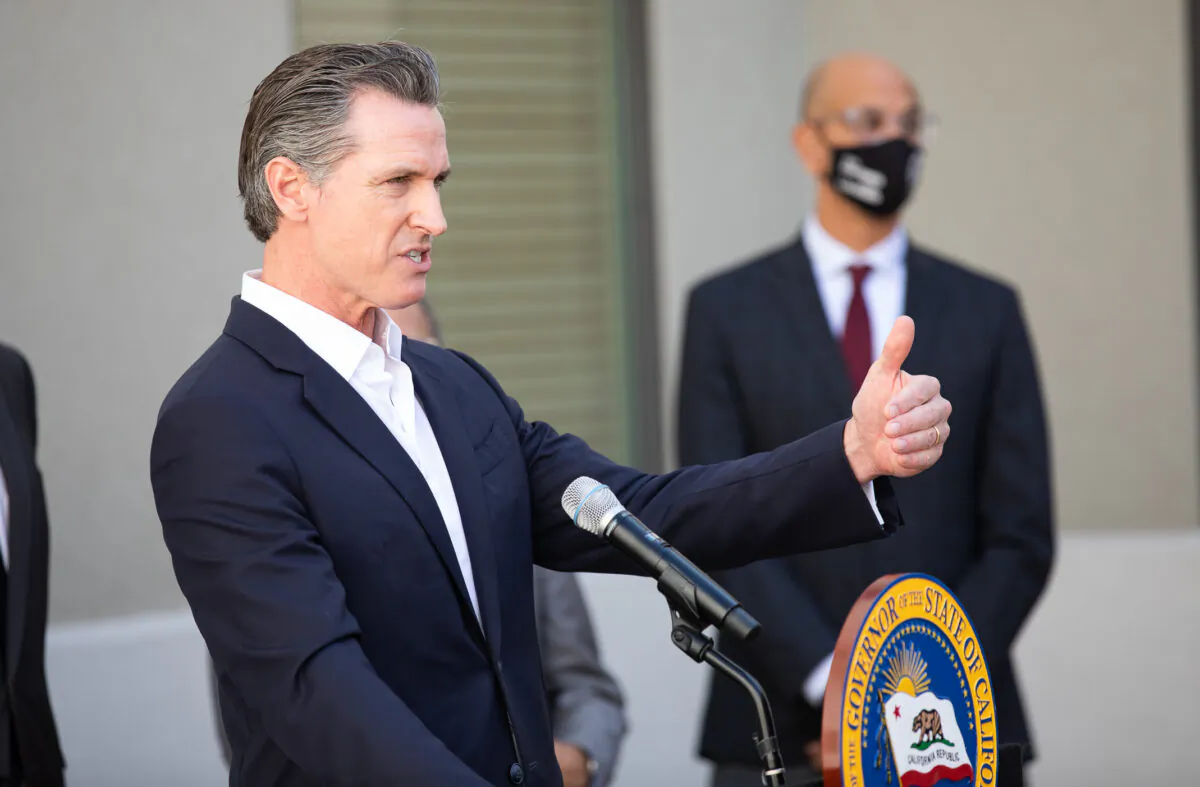 California Governor Gavin Newsom speaks at a VA Facility in Los Angeles, Calif., on Nov. 10, 2021. (John Fredricks/The Epoch Times)