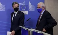 Blinken, EU Foreign Policy Chief Voice Support for Lithuania Over China’s Coercion