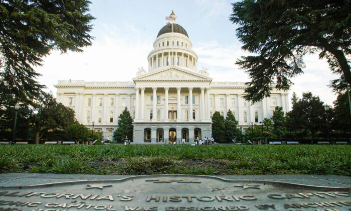 The State Capitol building in Sacramento, Calif., on Oct. 22, 2003. (Robyn Beck/AFP/Getty Images)