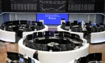 European Shares Hit Two-Week High as Omicron Fears Ebb