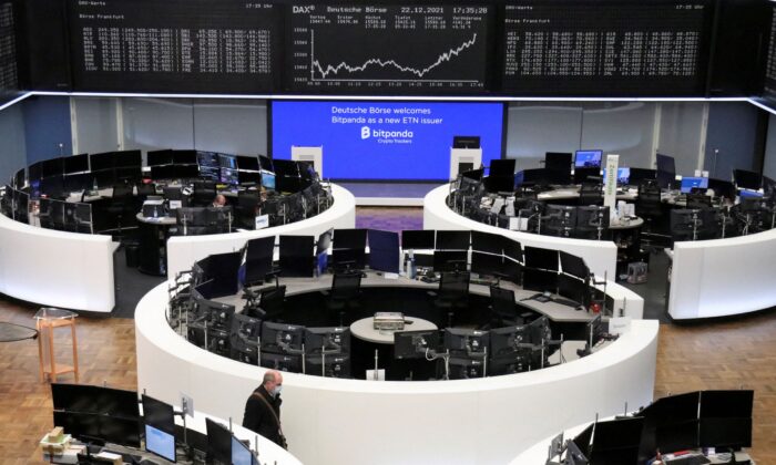 The German share price index DAX graph is pictured at the stock exchange in Frankfurt, Germany, on Dec. 22, 2021. (Staff/Reuters)