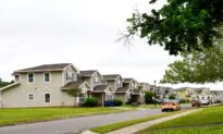 Top Military Enlisted Say Housing and Pay Issues Hurt Recruitment, Retention