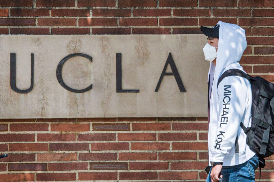 University of California Mandates Boosters; May Go Remote in January