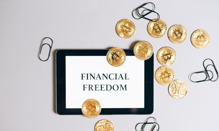 Stock photo about financial freedom. (Olya Kobruseva/Pexels)