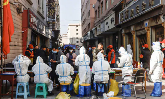 13 Million People Under Lockdown in City in Northwest China Due to COVID-19