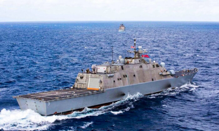 Az amerikai haditengerészet hadihajója szünetelteti a COVID-19 kitörése után a 
