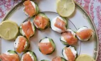 Smoked Salmon on Cucumber Rounds