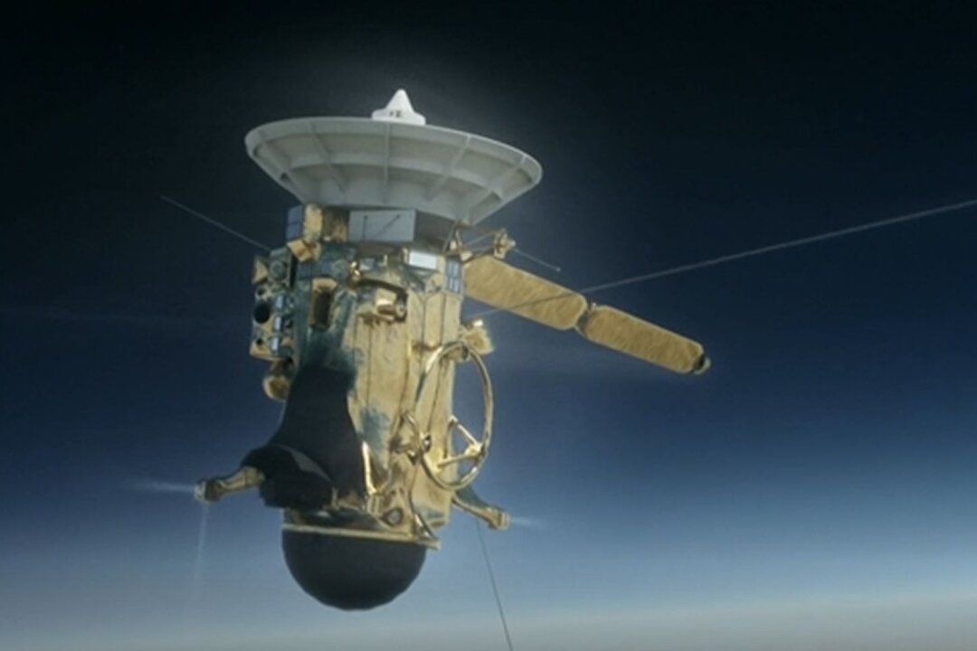 25 Years Ago the Cassini Spacecraft Set Off on a Journey to Saturn in ...