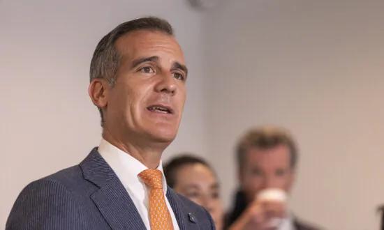 Senate Committee OK’s Garcetti Nomination to Become India Ambassador