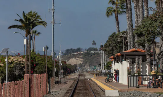 Heavy Rains Delay Repairs to San Clemente Railway Track