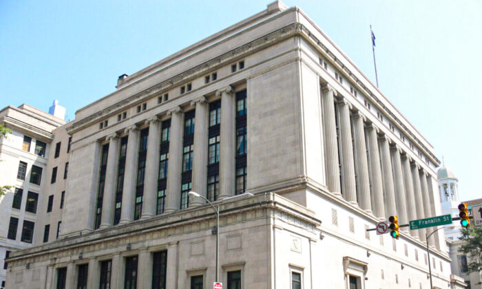 The Supreme Court of Virginia Building in Richmond, Va., on July 10, 2011. (Morgan Riley via Wikimedia Commons/GFDL)