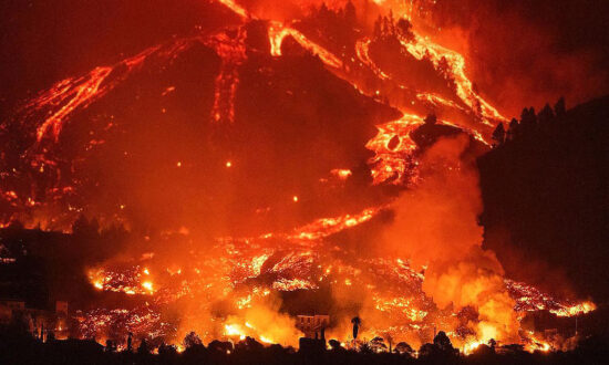 Photographer in 'Emotional Shock' Captures Volcanic Eruption That Lasted 3 Months on the Island of La Palma