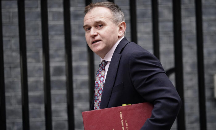 Environment Secretary George Eustice arrives in Downing Street, London, on Dec. 7, 2021. (Aaron Chown/PA)