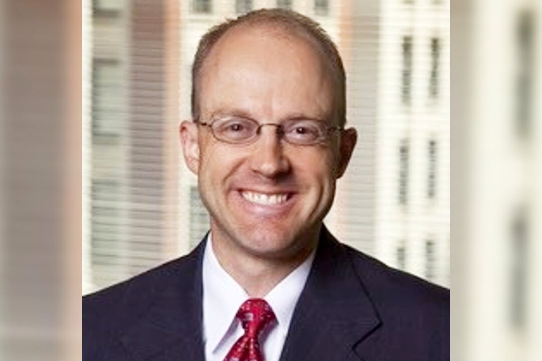 Law Prof Punished for Perceived Racial Insensitivity Considers Lawsuit Against School