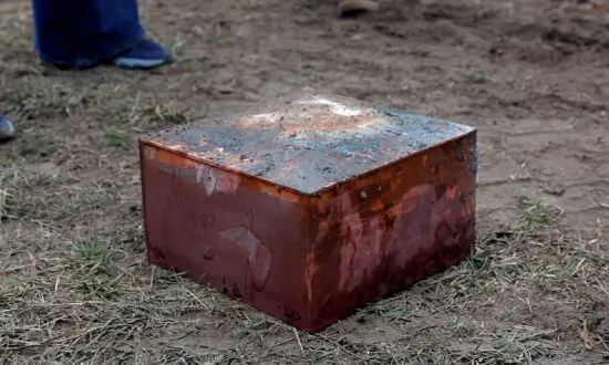 US Military Academy West Point Opens Time Capsule Dating to 1828