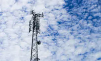 Gov’t Can’t Be Trusted With Cellphone Tracking Amid Pandemic: Former Ontario Privacy Commissioner