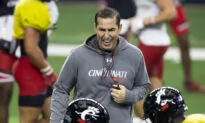 Breakthrough Bearcats Ready for CFP Semi Against Champ Bama