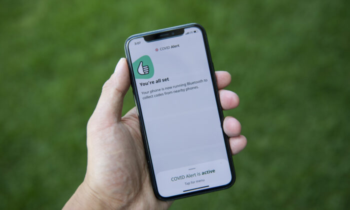 The COVID Alert app is seen on an iPhone in Ottawa, on July 31, 2020. (Justin Tang/The Canadian Press)