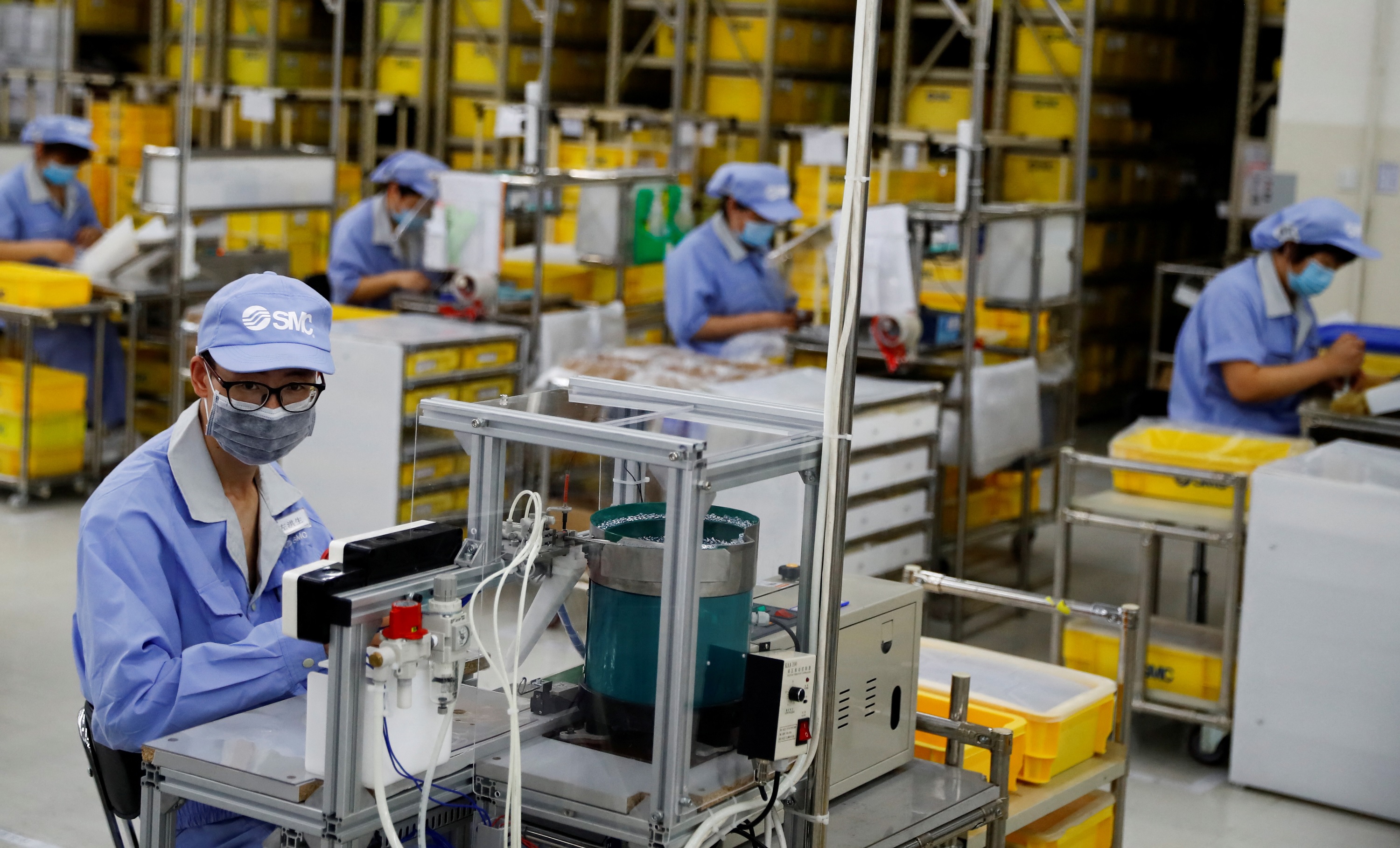 China December Factory Activity Edges Up Ahead of Economic Headwinds - Vimarsana News