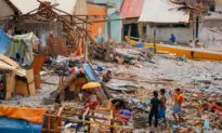 Philippine Death Toll From Its Strongest Typhoon of Year Tops 400