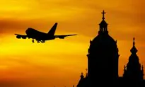 Stock Wars: American Airlines vs. United Airlines
