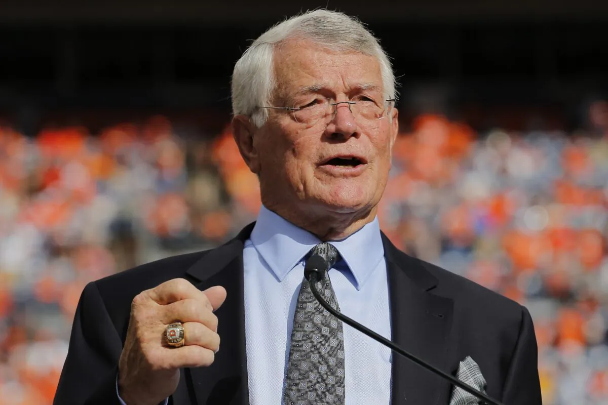 Former Denver Broncos head coach Dan Reeves is inducted into the Denver Broncos Ring of Fame, during an NFL game between the Broncos and the Kansas City Chiefs, in Denver, Colo., on Sept. 14, 2014. (Jack Dempsey/AP Photo)