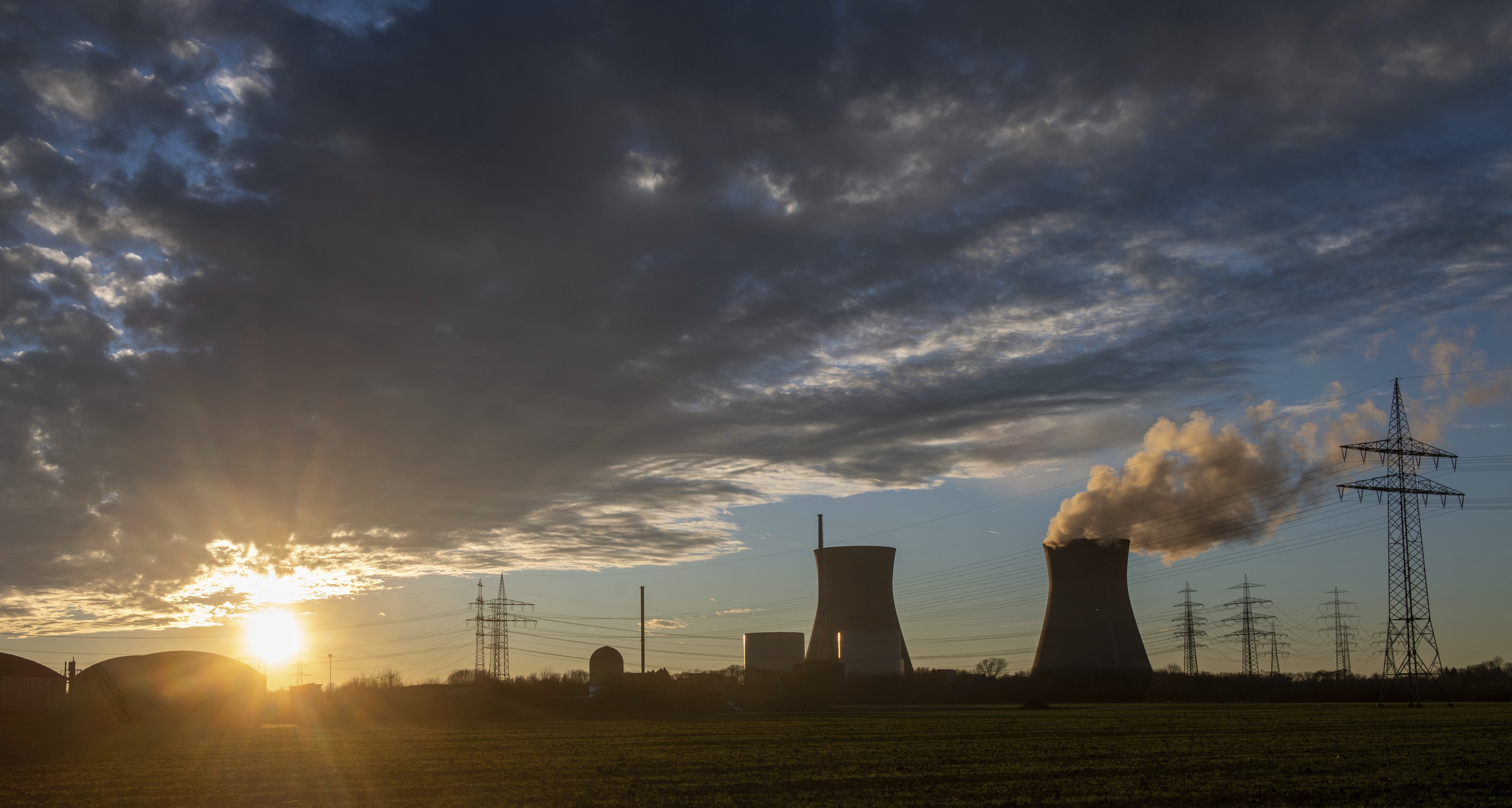In Altered Photo from Public TV Network, Nuclear Plant Appears to Issue Black Smoke Instead of Water Vapor - Vimarsana News