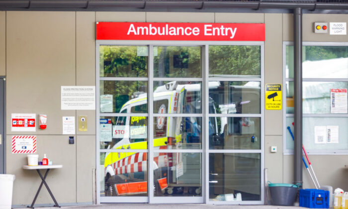 A general view of the ambulance entrance of St Vincent's Hospital on December 28, 2021 in Sydney, Australia. COVID-19 testing clinics are at capacity in Sydney with increased demand and centres closing for public holidays.  (Photo by Jenny Evans/Getty Images)