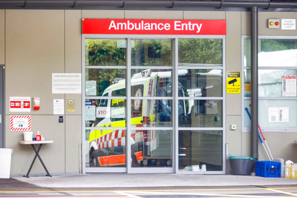 A general view of the ambulance entrance of St Vincent's Hospital on December 28, 2021 in Sydney, Australia. COVID-19 testing clinics are at capacity in Sydney with increased demand and centres closing for public holidays.  (Photo by Jenny Evans/Getty Images)