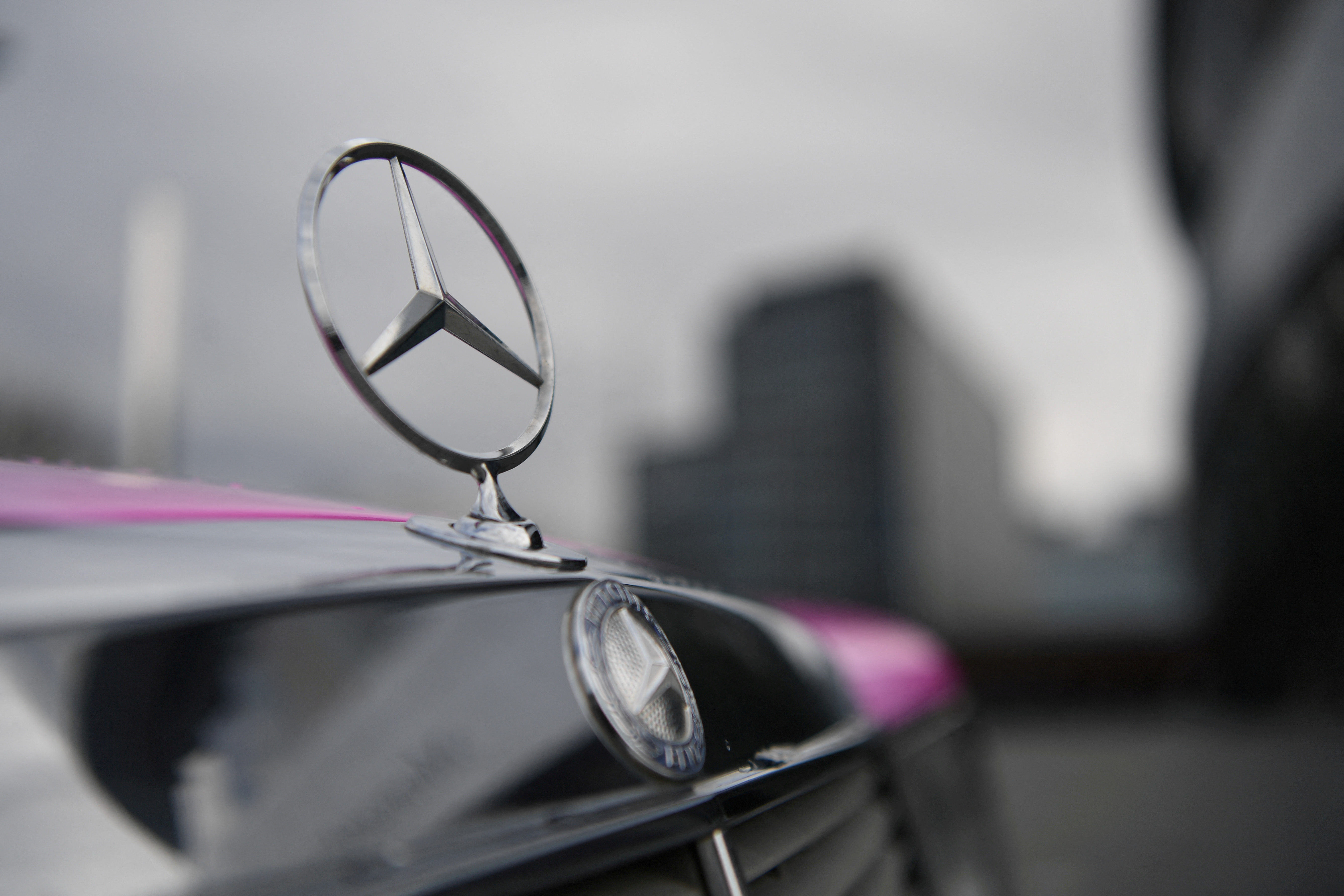 Mercedes-Benz Unveils 1,000 Km-per-Charge VISION EQXX Prototype - Vimarsana News