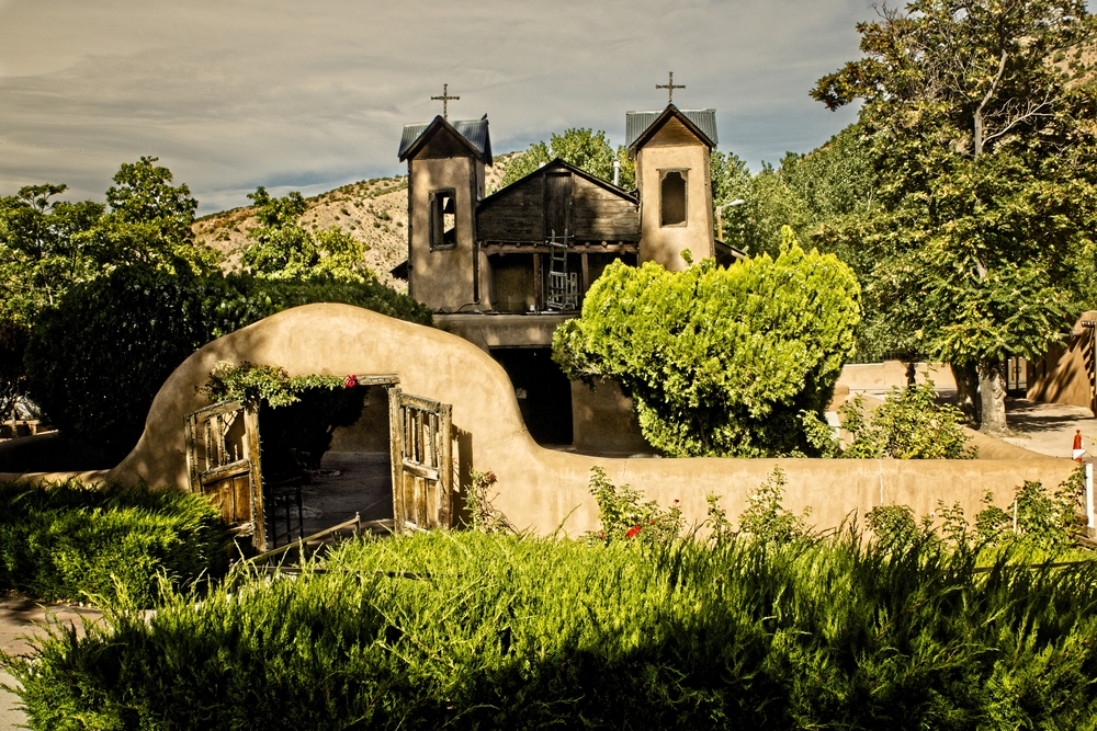 Chimayo,Santuario,Chapel,In,New,Mexico,Is,America's,Most,Popular