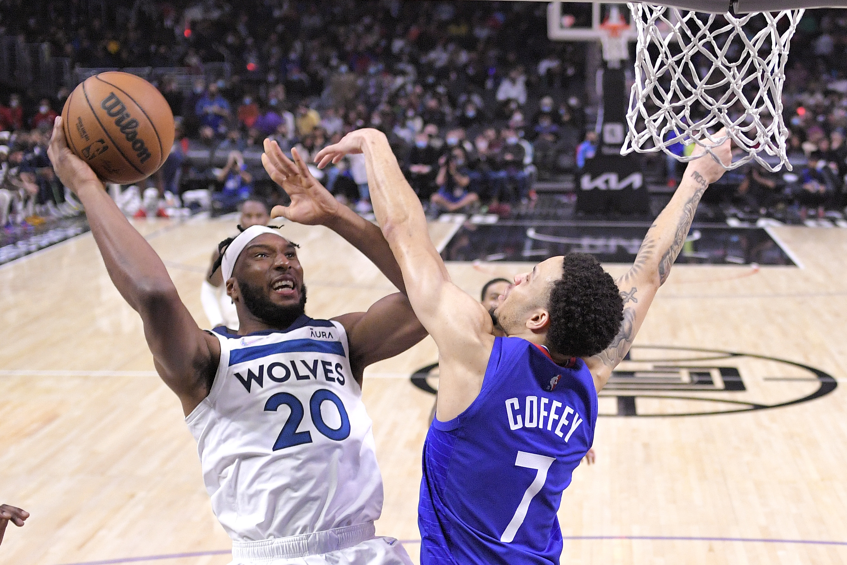 Wolves Rout Clippers 122–104 to Snap 3-Game Skid - Vimarsana News