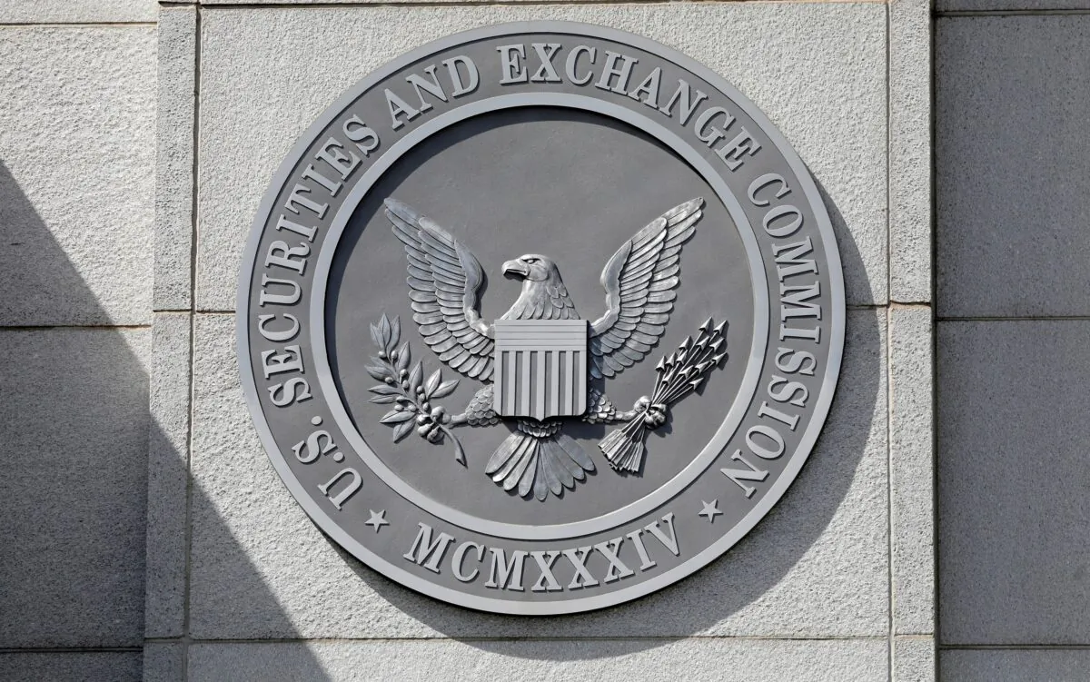 The seal of the Securities and Exchange Commission (SEC) is seen at their headquarters in Washington, on May 12, 2021. (Andrew Kelly/Reuters)