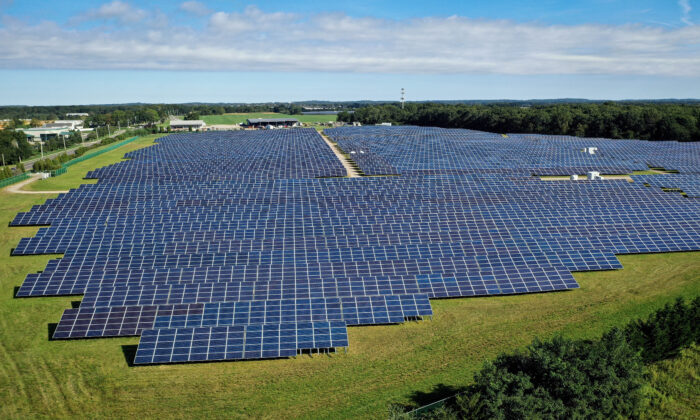 An aerial view of solar panels at the Sutter Greenworks Solar Site in Calverton, N.Y., on Sept. 19, 2021. (Bruce Bennett/Getty Images)