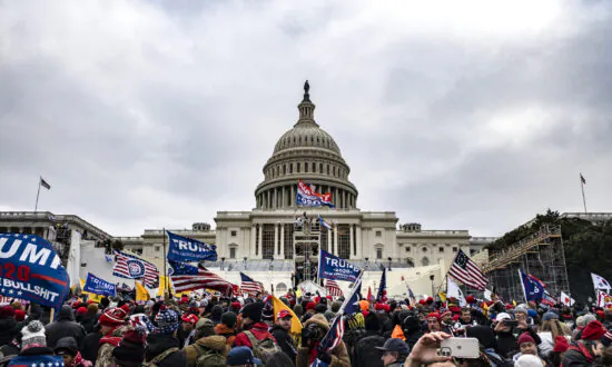 Jan. 6 Oath Keeper Charged With Seditious Conspiracy Says He Was ‘Helping Get Law Enforcement Out of the Building’