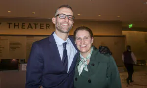 Shen Yun’s Values Are Universal, Says Award-Winning Dentist