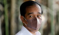 Indonesia President Announces Free COVID Booster Jabs for All Citizens Amid Omicron Fears