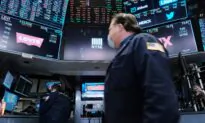 S&P 500 Ends Choppy Session Nearly Flat, a Day After Sell-Off