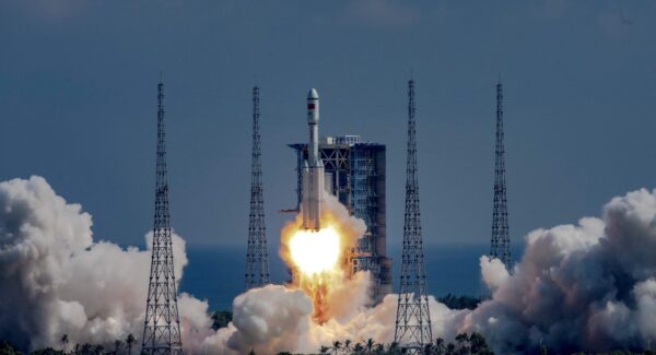 West Needs to Divest From China to Avoid Space Wars