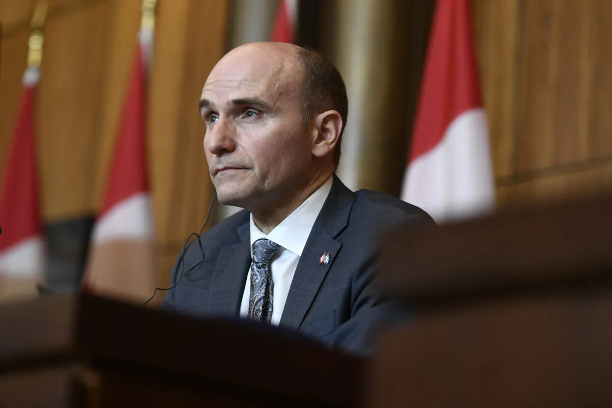 Minister of Health Jean-Yves Duclos participates in a news conference on the COVID-19 pandemic and the Omicron variant, in Ottawa on Jan. 7, 2022. (Justin Tang/The Canadian Press)