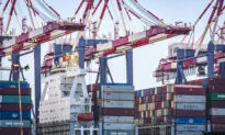 US Manufacturers Still Struggle With Supply Chain, Expect Slower Holiday Season: Report