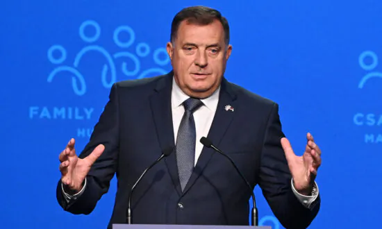 US Imposes New Sanctions on Bosnian Serb Leader Dodik